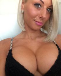 kjanecaron nude